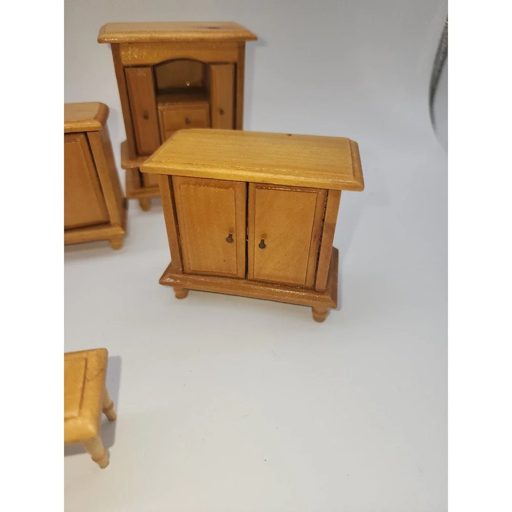 Vintage Miniature Wooden Dollhouse Bedroom Furniture Set 6 1:12 Scale Honey Wood